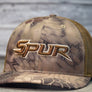 SPUR TEXT SNAPBACK STITCH